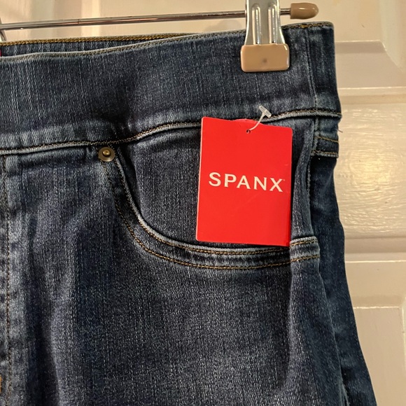 Spanx pants - Picture 3 of 3